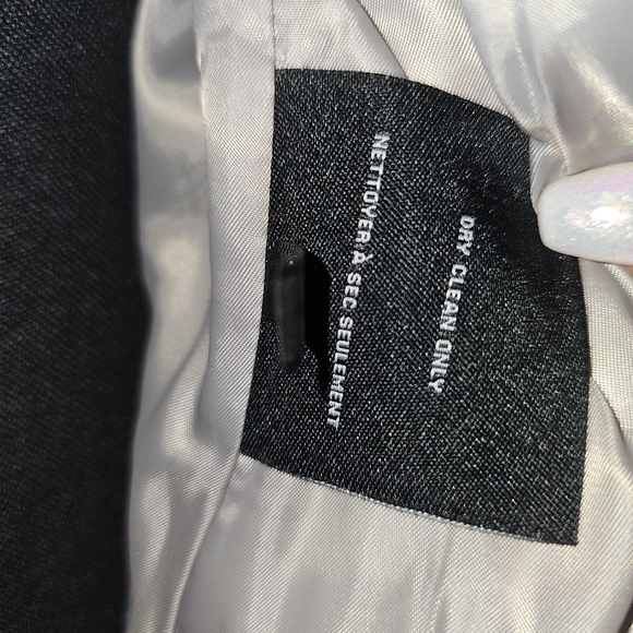 Elegant Gray Long Coat - Picture 11 of 12